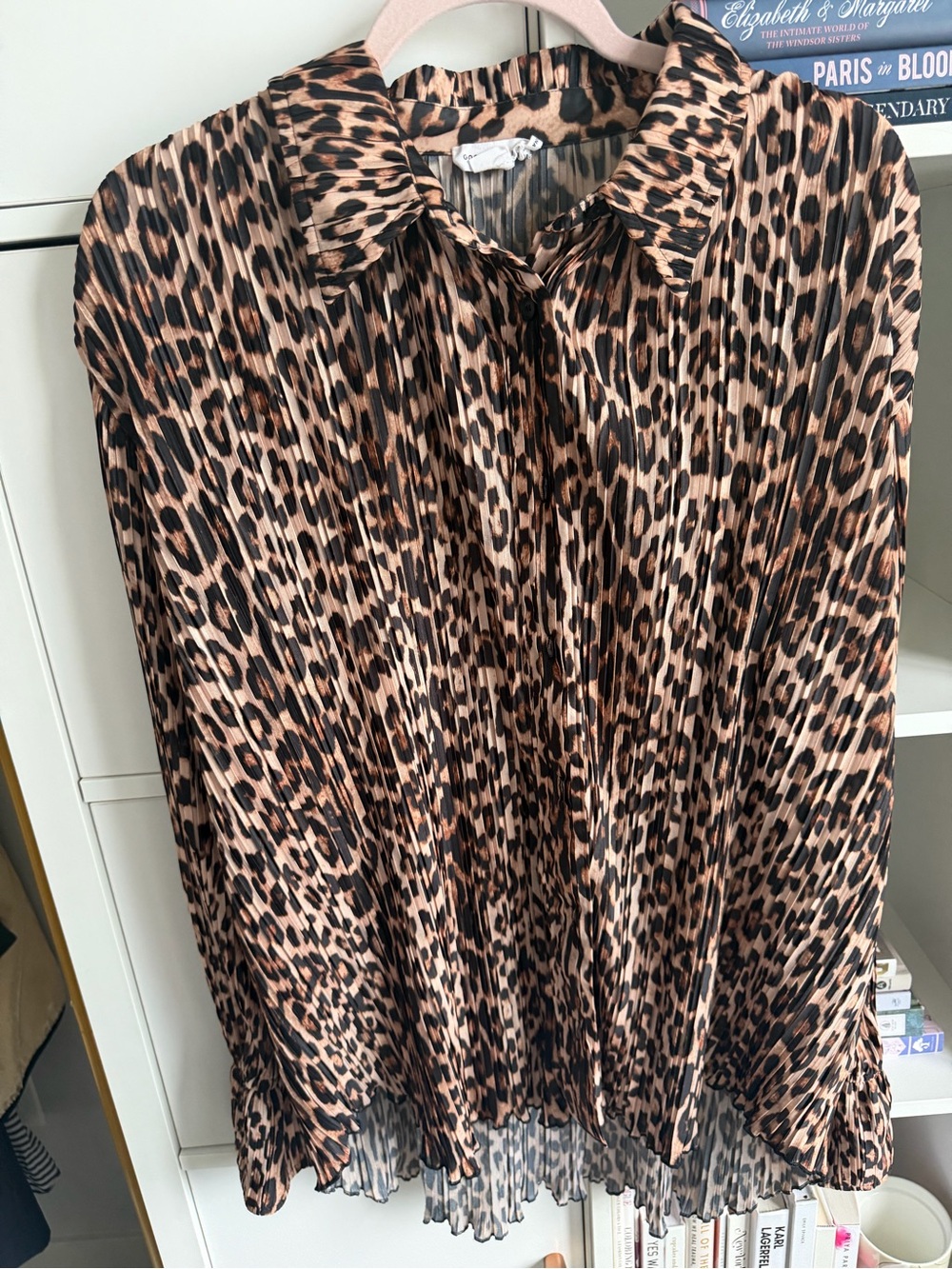 Good American Pleated Leopard-Print flowy shirt - Beige & Black